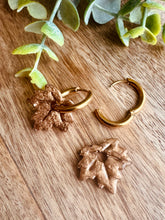 Charger l'image dans la galerie, Duo de pépites feuilles (marron noisette )