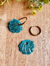 Charger l'image dans la galerie, Duo de pépites coquillage (turquoise paillettes)