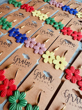 Charger l'image dans la galerie, Les fleurs polymères (rose claire)