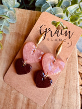 Charger l'image dans la galerie, Boucles résine 🤍 (rose-choco)