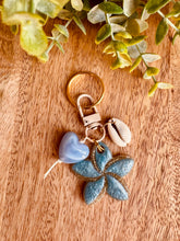 Charger l'image dans la galerie, Bijou de sac / porte-clés (bleu)