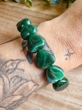 Charger l&#39;image dans la galerie, Bracelet VERT  « cœurs  » - Taille M