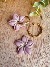 Charger l'image dans la galerie, Duo de pépites fleurs de Tiaré 🌺 (vieux rose cœur doré)