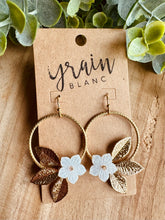 Charger l&#39;image dans la galerie, Boucles disques fleurs (doré)
