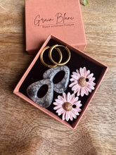 Charger l'image dans la galerie, Kit duo de pépites - deux lots de pampilles &amp; créoles (rose-noire-doré)