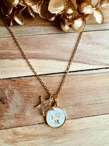 Collier médaillon personnalisé
