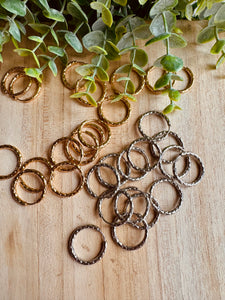Créoles martelées rondes (24-mm/dorees)