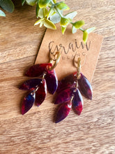 Charger l'image dans la galerie, Créoles &amp; pampilles (marbré framboise &amp; marine - créoles dorées)