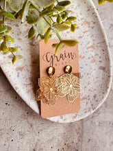 Charger l'image dans la galerie, Boucles fleurs