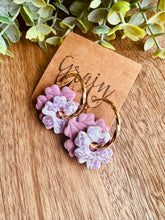 Charger l'image dans la galerie, Créoles &amp; doubles fleurs (fleurs &amp; doux rose)