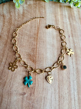 Charger l&#39;image dans la galerie, Bracelet Breloques (vert doré)