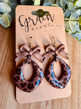 Charger l'image dans la galerie, Les polymères (marron)