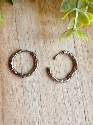 Mini Créoles martelées(18mm-argenté)