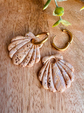 Charger l'image dans la galerie, Duo de pépites coquillage 🐚 (caramel doré)