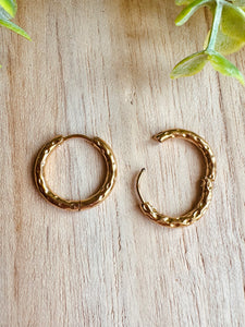 Mini Créoles martelées(18mm-dorées)