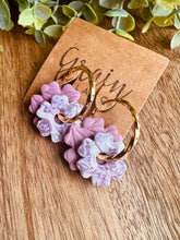 Charger l'image dans la galerie, Créoles &amp; doubles fleurs (fleurs &amp; doux rose)