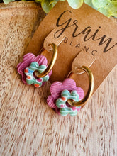 Charger l'image dans la galerie, Créoles double fleurs (créoles dorées ~version mini )