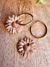 Charger l'image dans la galerie, Duo de pépites fleurs (beige caramel )