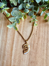 Charger l&#39;image dans la galerie, Collier coquillage 🐚