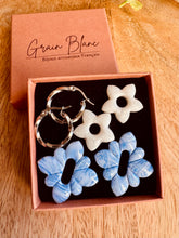 Charger l'image dans la galerie, Kit/Cadeau « duo de pépites » - 2 pampilles + créoles (blanc-bleu -argenté )