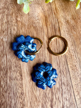 Charger l'image dans la galerie, Duo de pépites doubles mini fleurs (bleu jean)