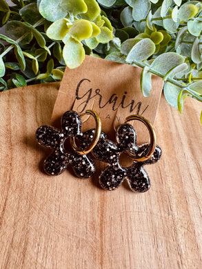 Boucles résine duo de pépites (noires paillettes)