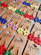 Charger l'image dans la galerie, Les fleurs polymères (rose claire)