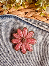 Charger l'image dans la galerie, Broche marguerite 🌼 (rose doré)