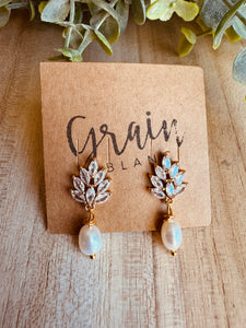 Boucles Perles d’eau douce & strass (doré)