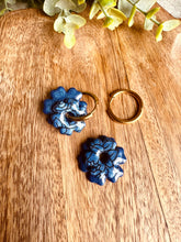 Charger l'image dans la galerie, Duo de pépites doubles mini fleurs (bleu jean)