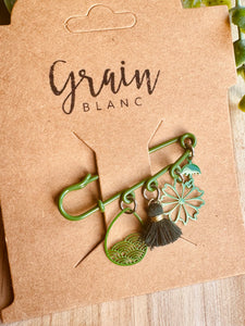 Petite broche