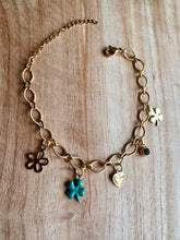 Charger l&#39;image dans la galerie, Bracelet Breloques (vert doré)