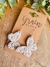 Charger l'image dans la galerie, Les polymères papillon 🦋 (crème)