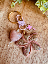 Charger l'image dans la galerie, Bijou de sac / porte-clés (rose)