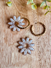 Charger l'image dans la galerie, Duo de pépites « marguerite » (blanc doré )