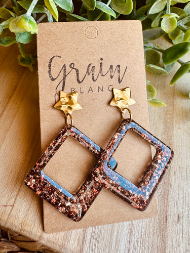 Boucles résine (marron doré)