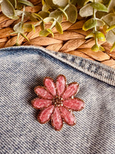 Charger l'image dans la galerie, Broche marguerite 🌼 (rose doré)