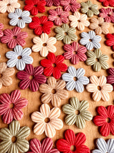 Charger l'image dans la galerie, Duo de pépites fleurs (beige moucheté )
