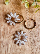 Charger l'image dans la galerie, Duo de pépites « marguerite » (blanc doré )