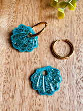 Charger l'image dans la galerie, Duo de pépites coquillage (turquoise paillettes)